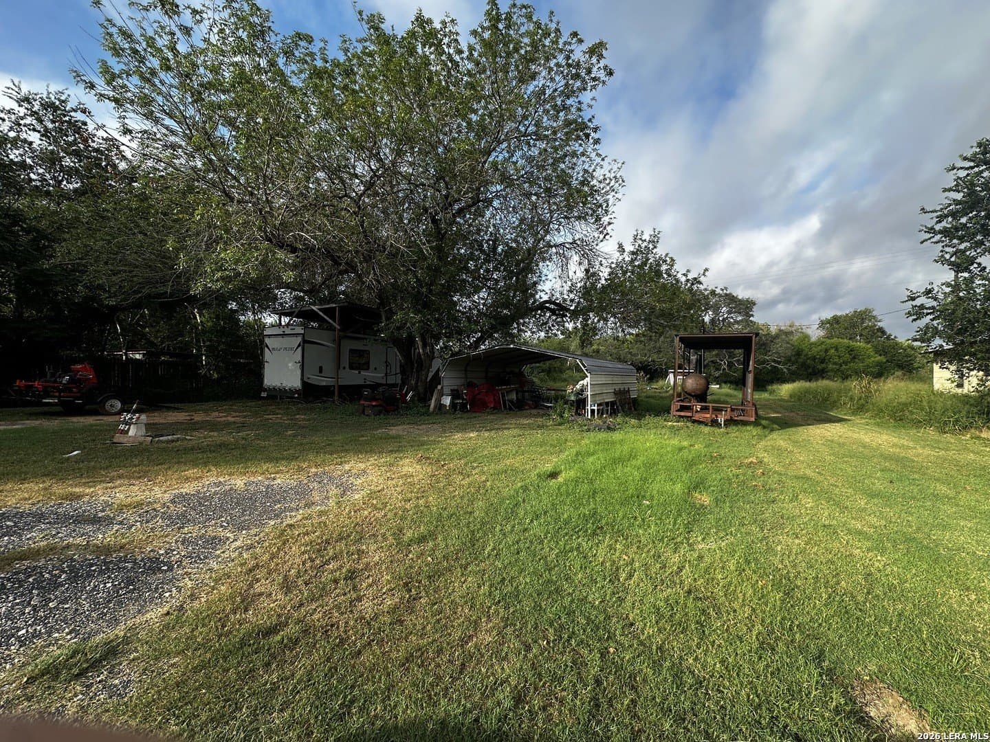 0.25 acres in Wilson County gallery image 2