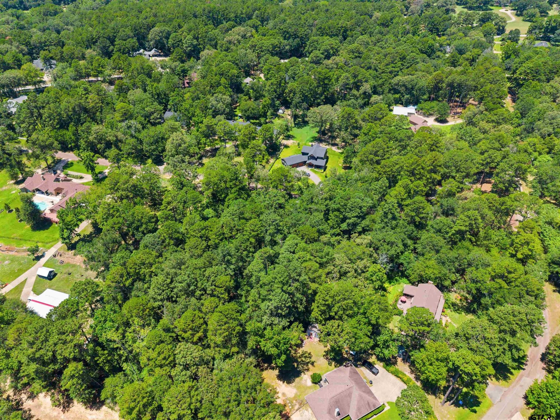 2.1 acres in Smith County gallery image 4
