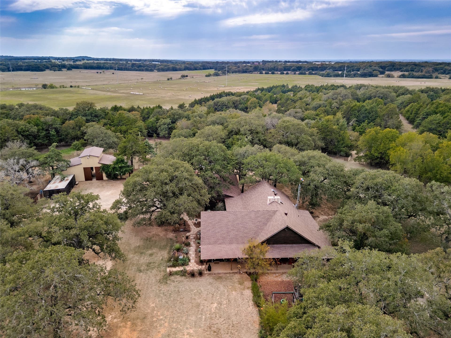 31.09 acres in Cooke County - photo 2