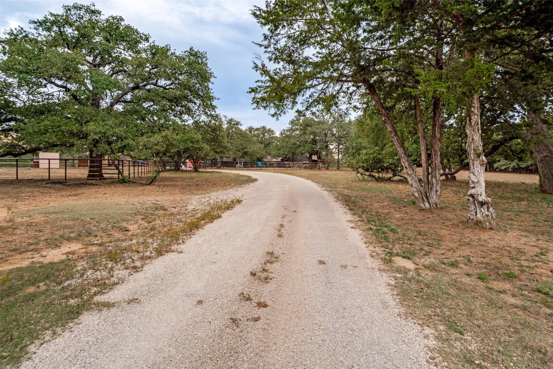 31.09 acres in Cooke County - photo 8
