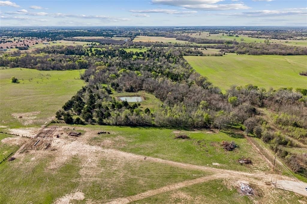 16.66 acres in Hunt County