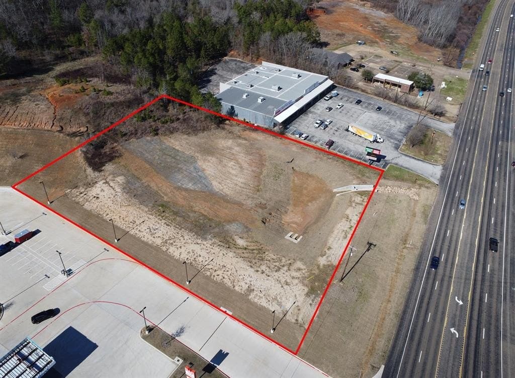 2.25 acres in Smith County