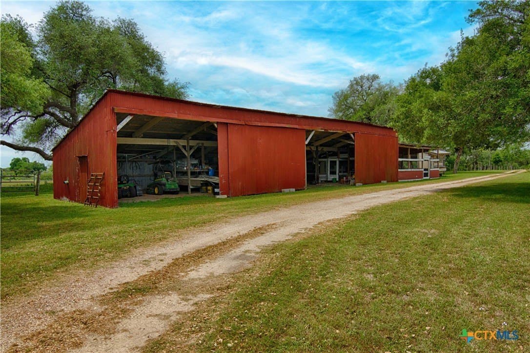 37.76 acres in Lavaca County - photo 34