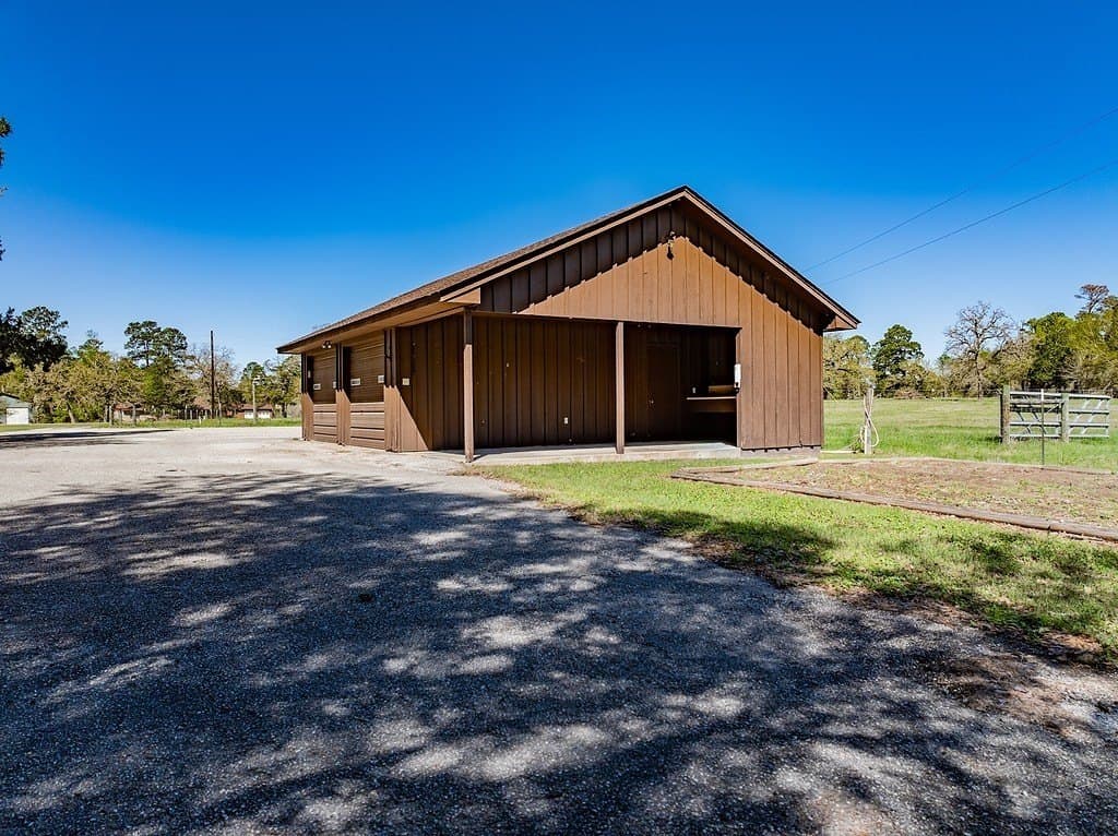 15.37 acres in Fayette County - photo 29