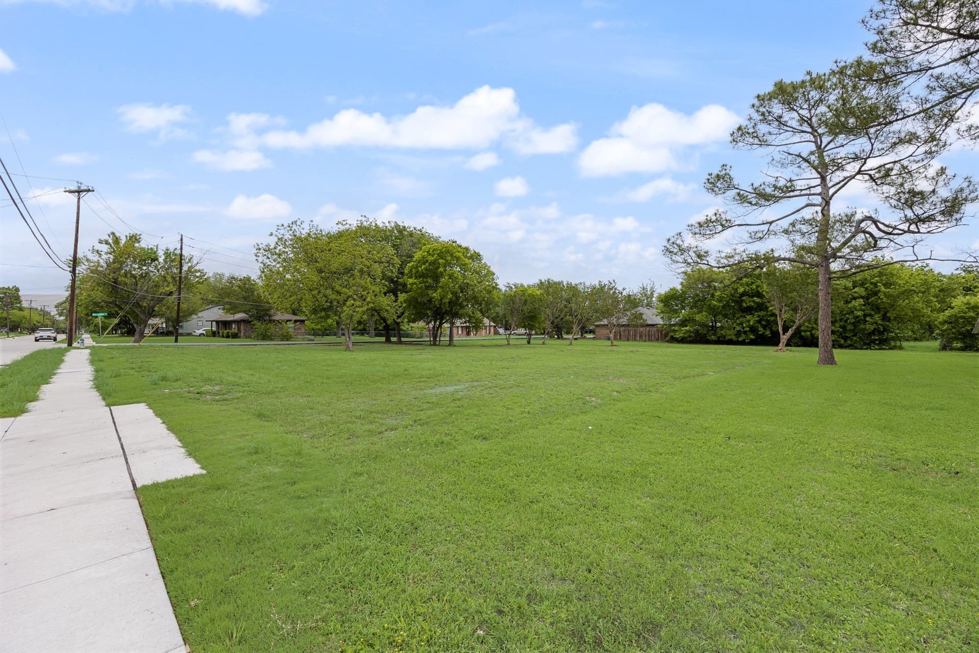 0.57 acres in Rockwall County - photo 14