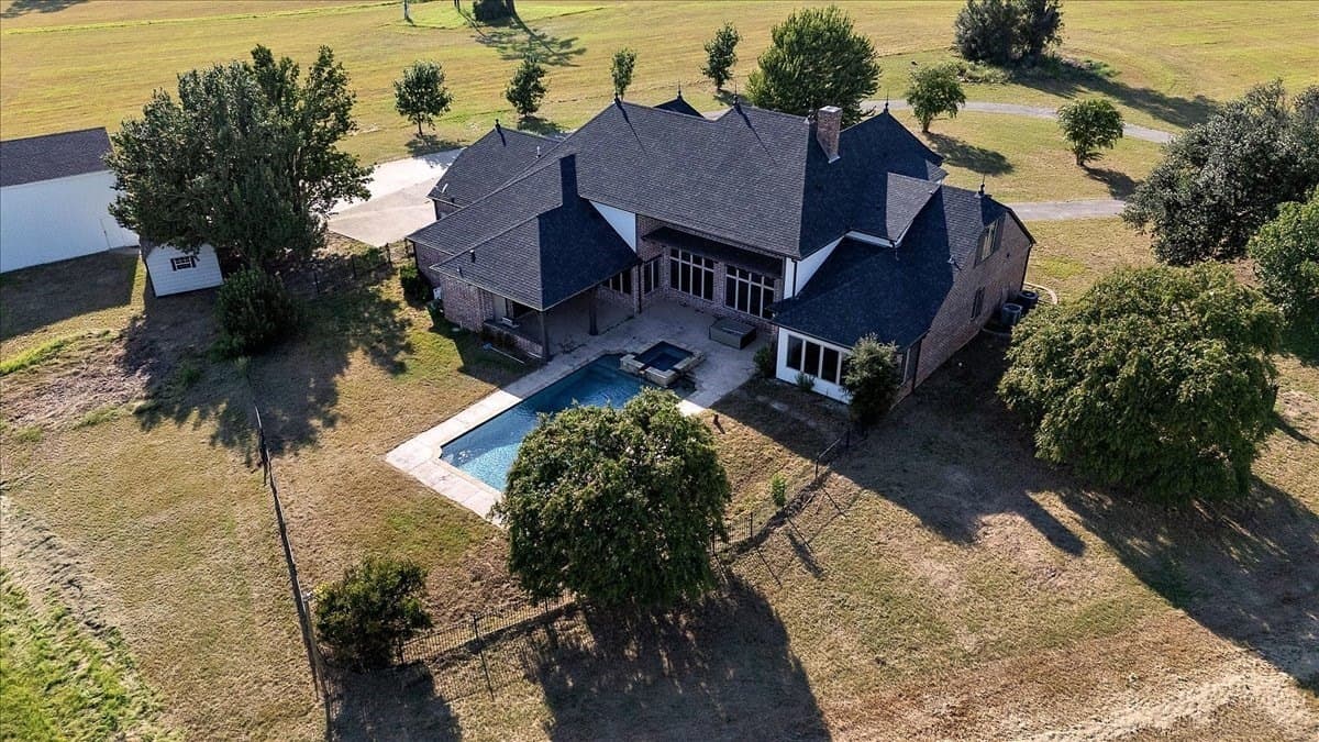 237.5 acres in Smith County - photo 40