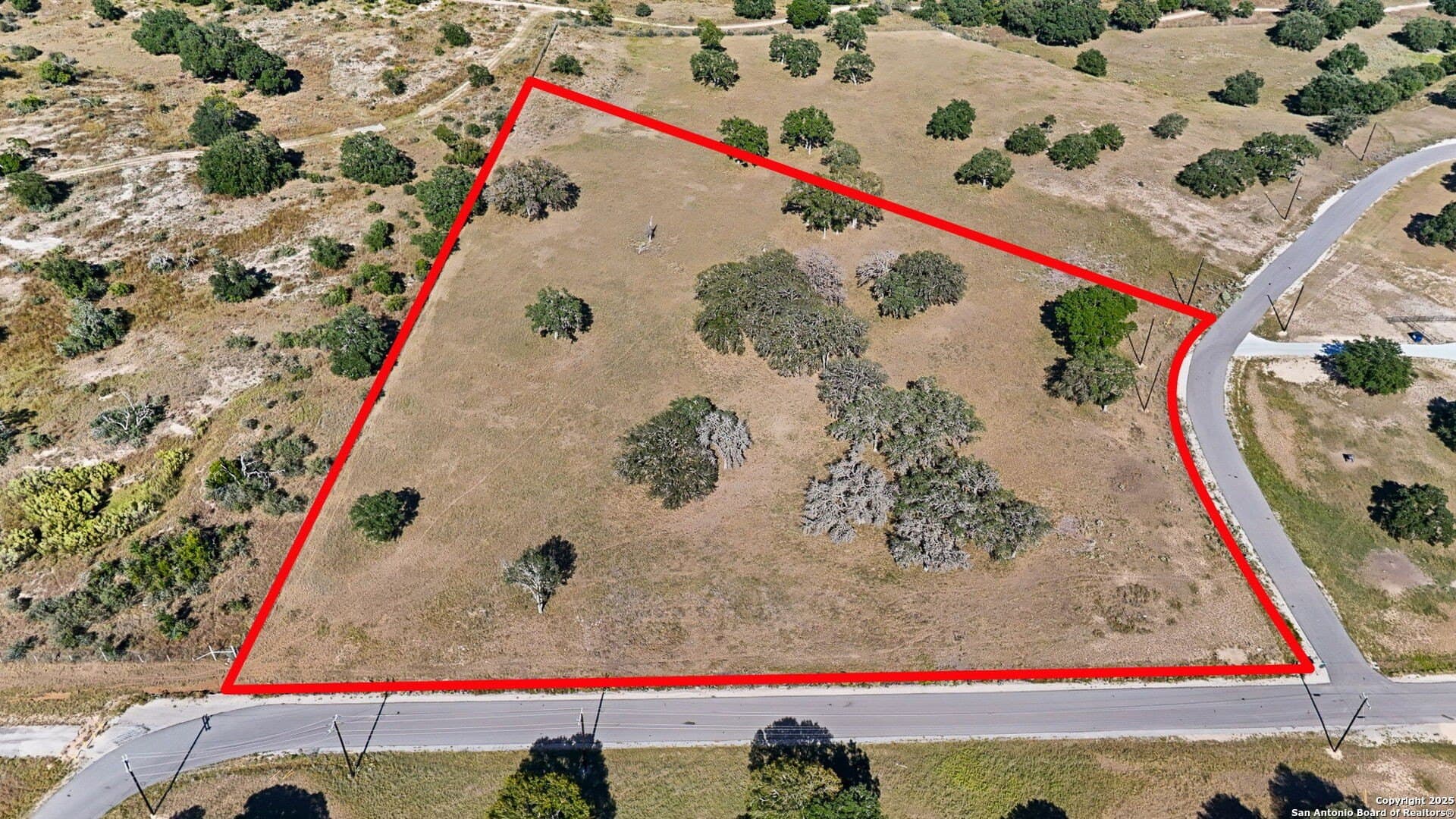 5.96 acres in Bandera County gallery image 2