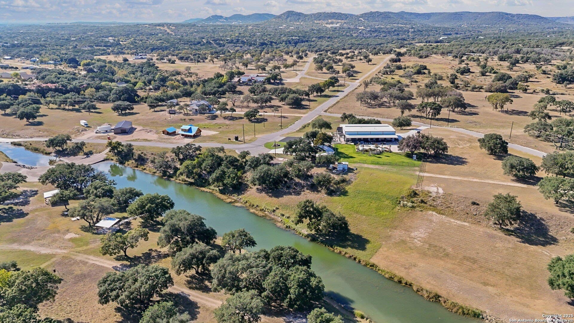 5.96 acres in Bandera County gallery image 4