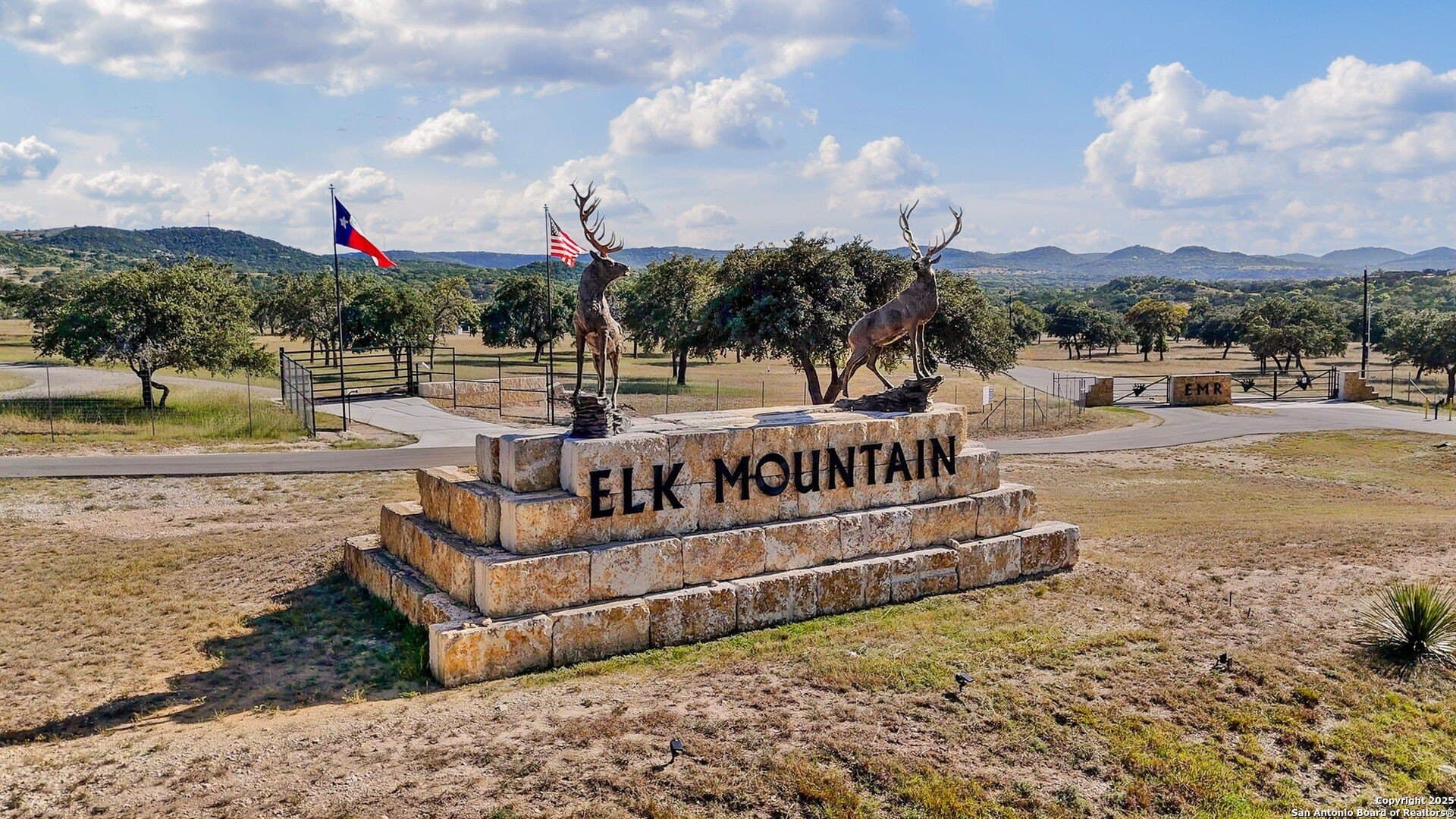 5.96 acres in Bandera County gallery image 3