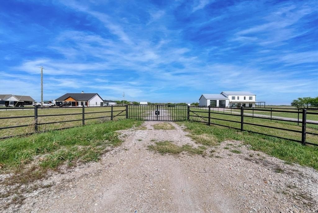 2.18 acres in McLennan County gallery image 2