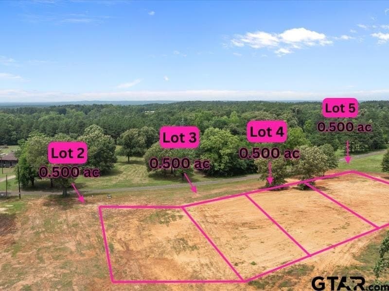 0.5 acres in Smith County - photo 2