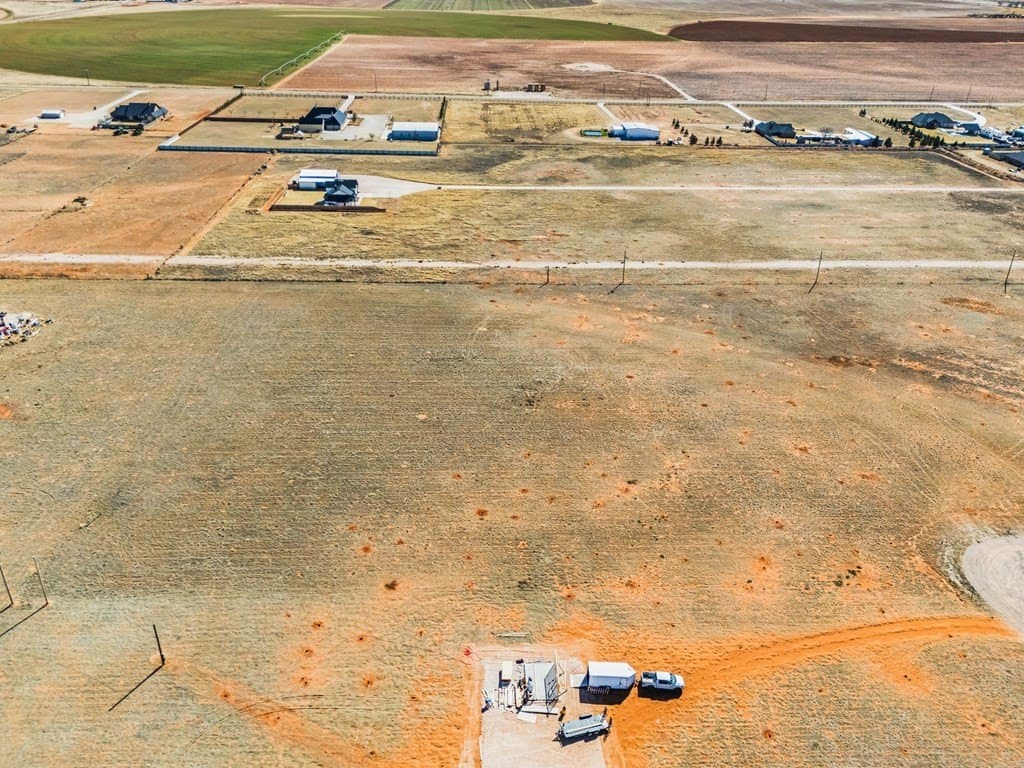 5.47 acres in Gaines County - photo 8