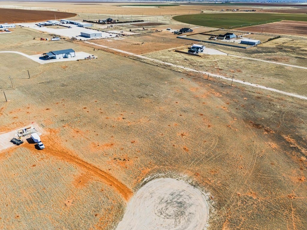 5.47 acres in Gaines County gallery image 2