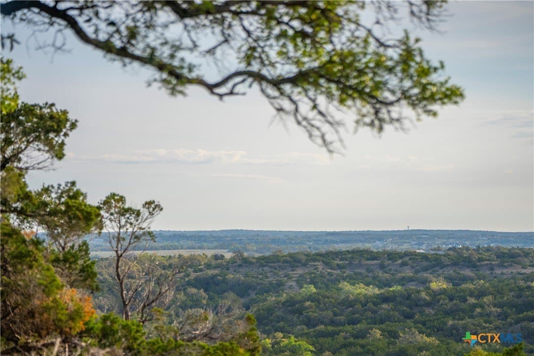 100.01 acres in Hays County