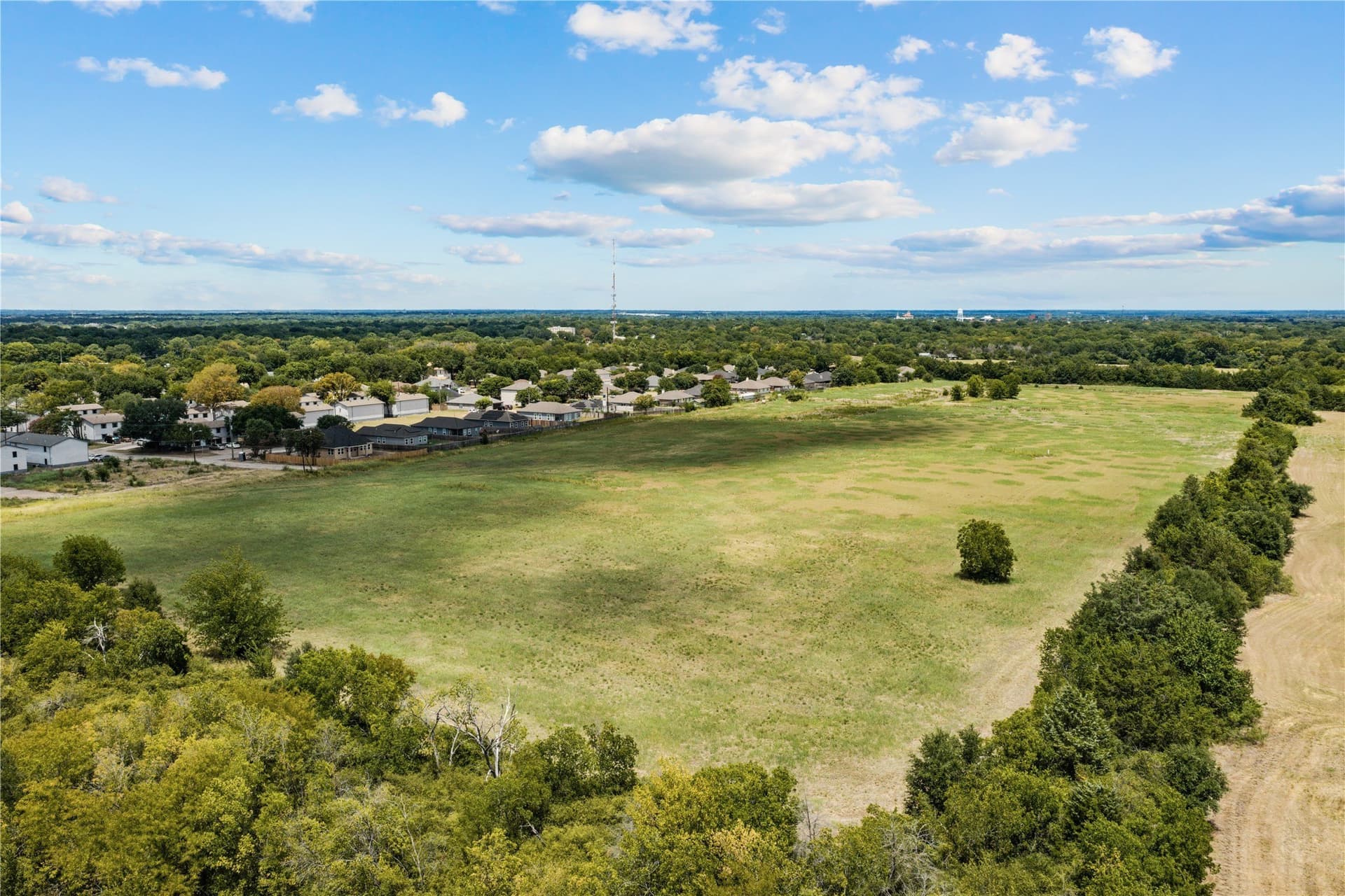23.6 acres in Navarro County - photo 11