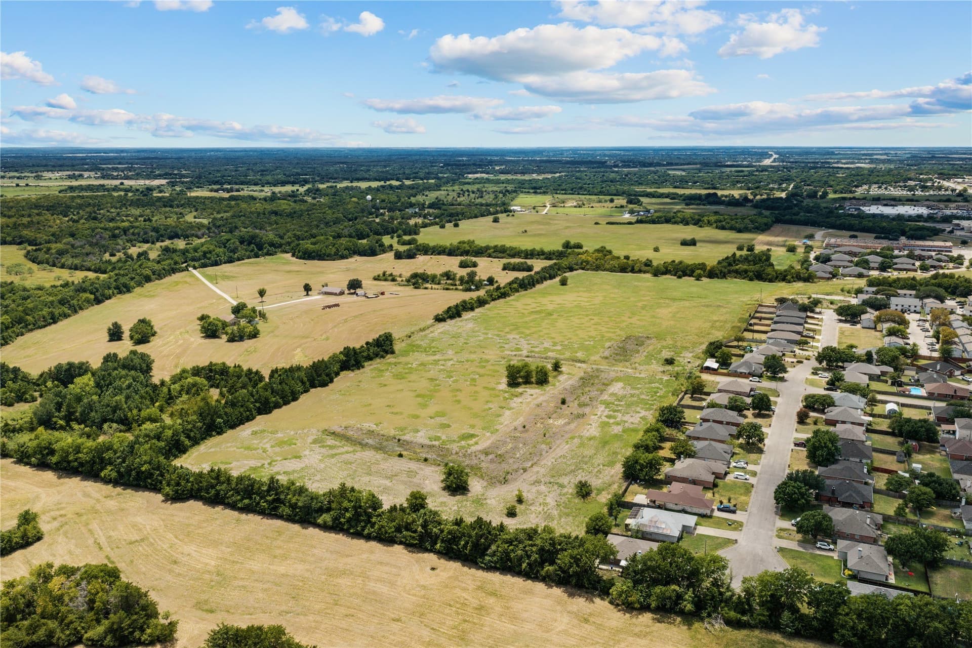 23.6 acres in Navarro County - photo 2