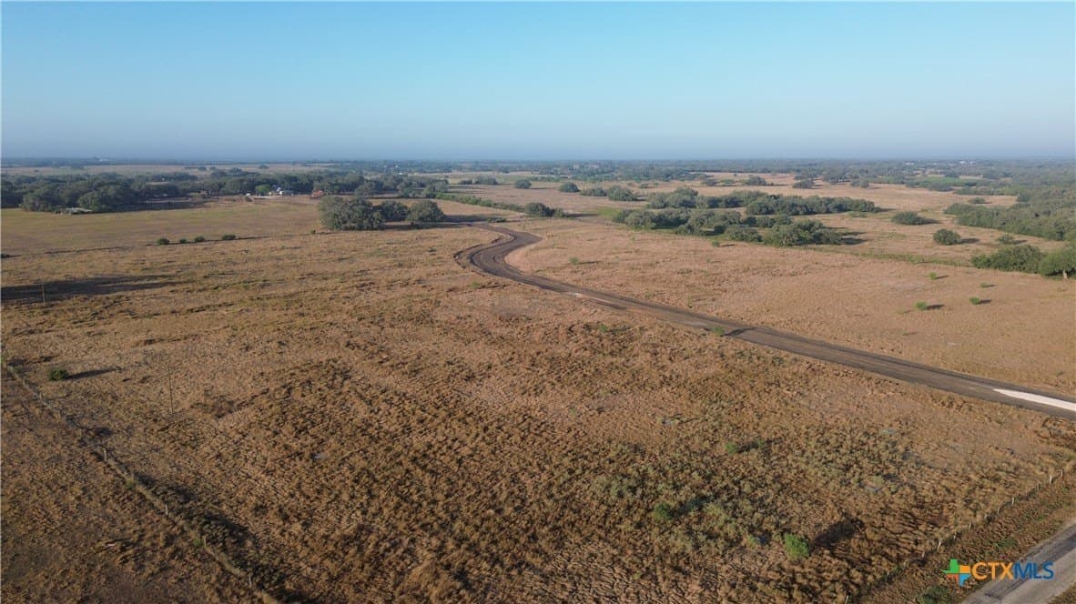 28 acres in Goliad County