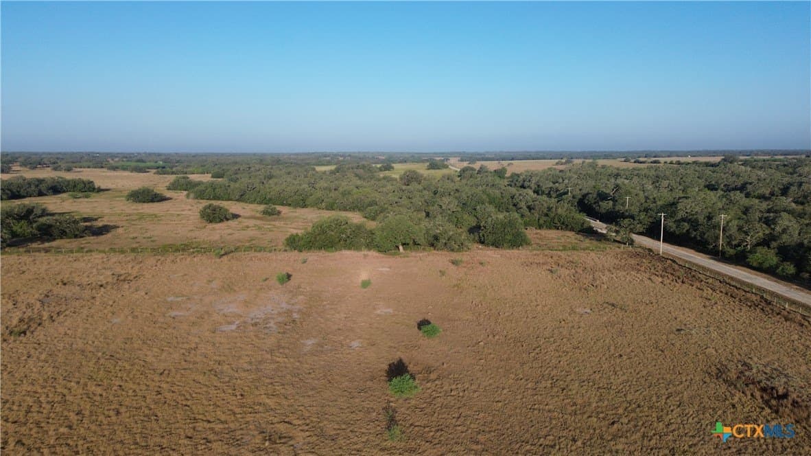 28 acres in Goliad County - photo 5