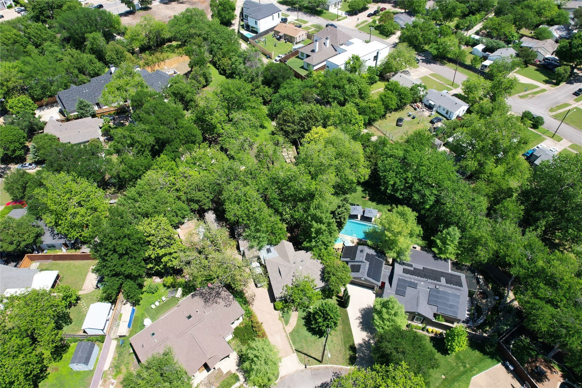 0.74 acres in Dallas County - photo 9