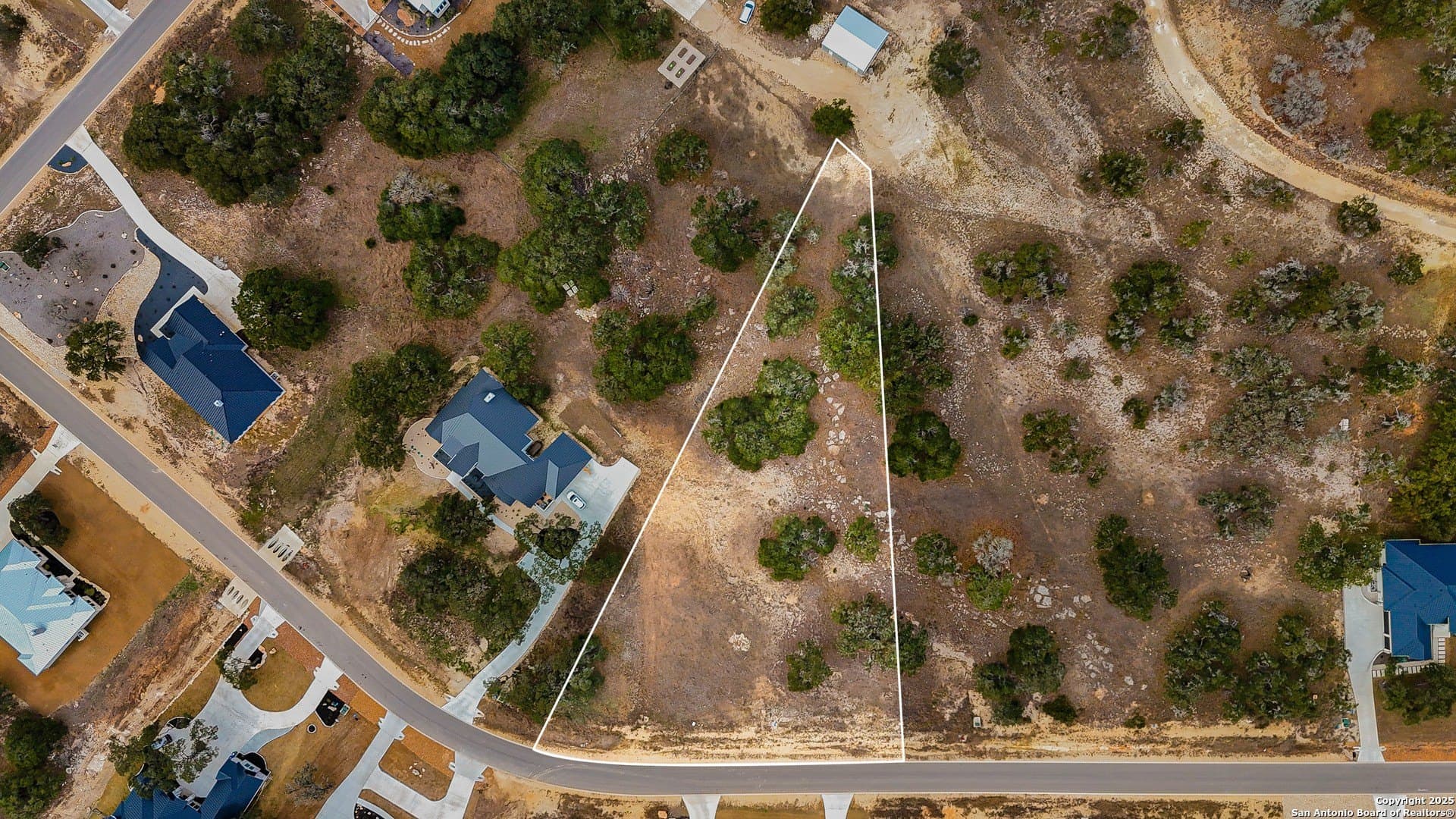 1.09 acres in Comal County - photo 8