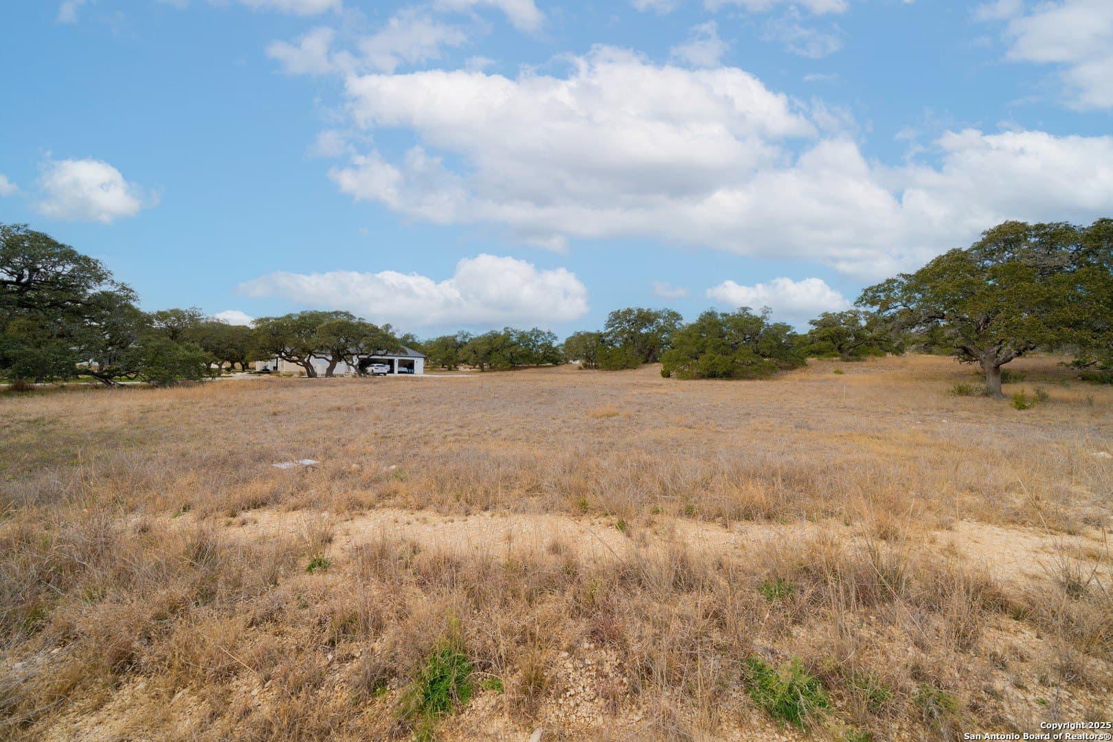 1.09 acres in Comal County - photo 6