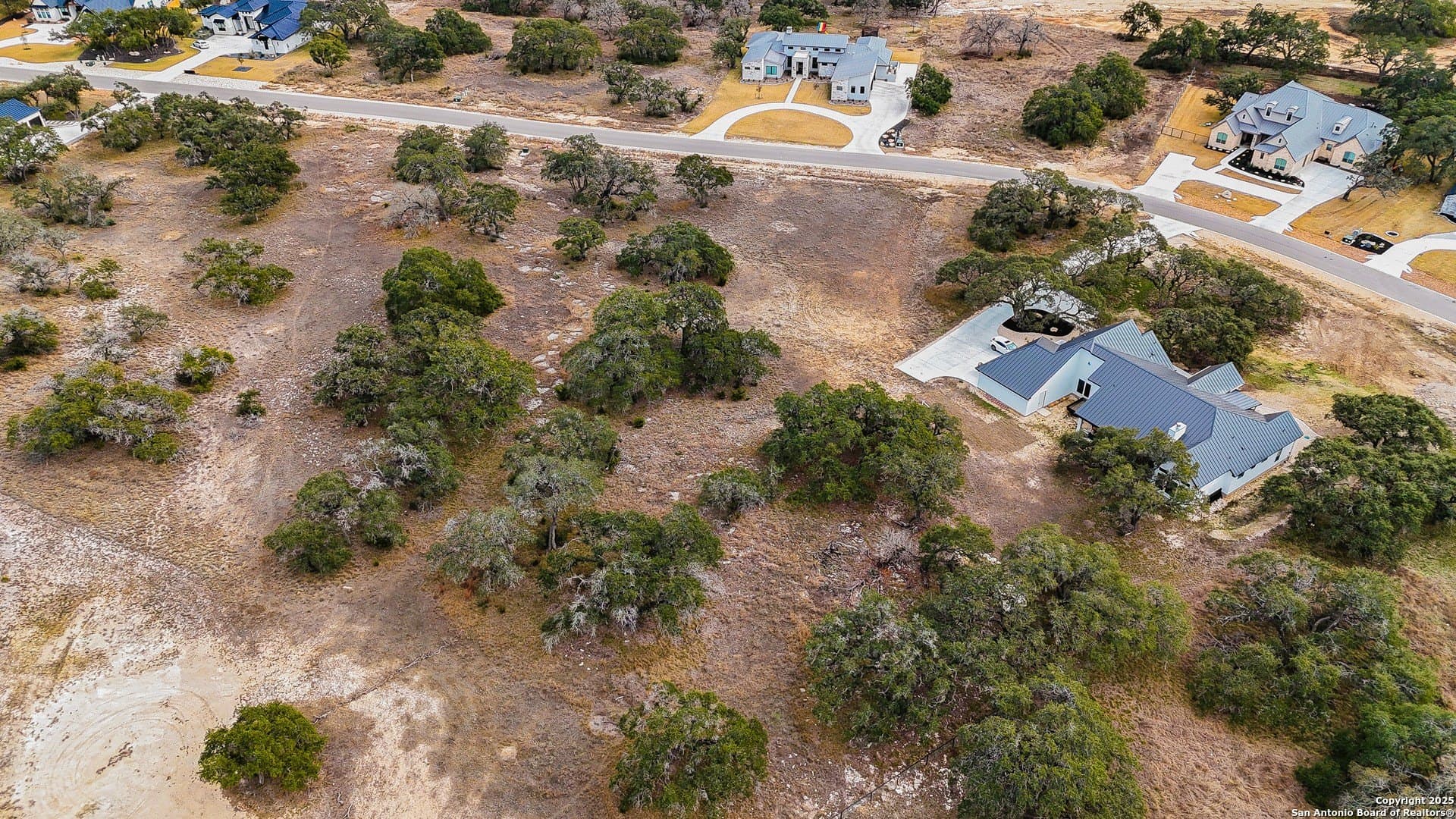 1.09 acres in Comal County - photo 4