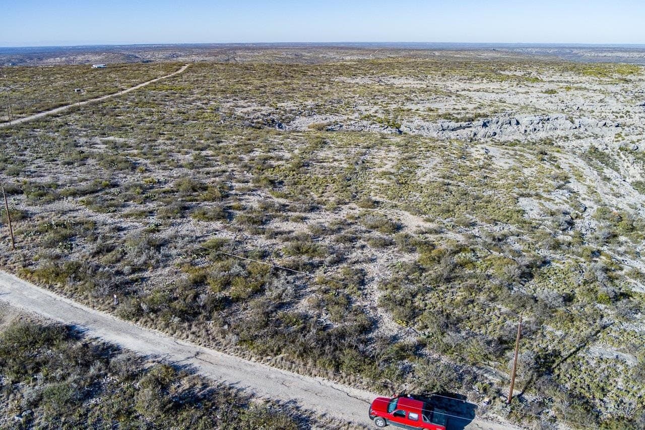 11.99 acres in Val Verde County gallery image 3