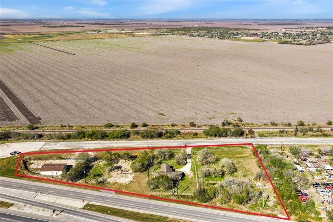 72,702 acres in Nueces County - photo 13