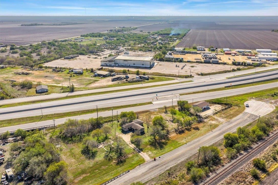 72,702 acres in Nueces County - photo 30