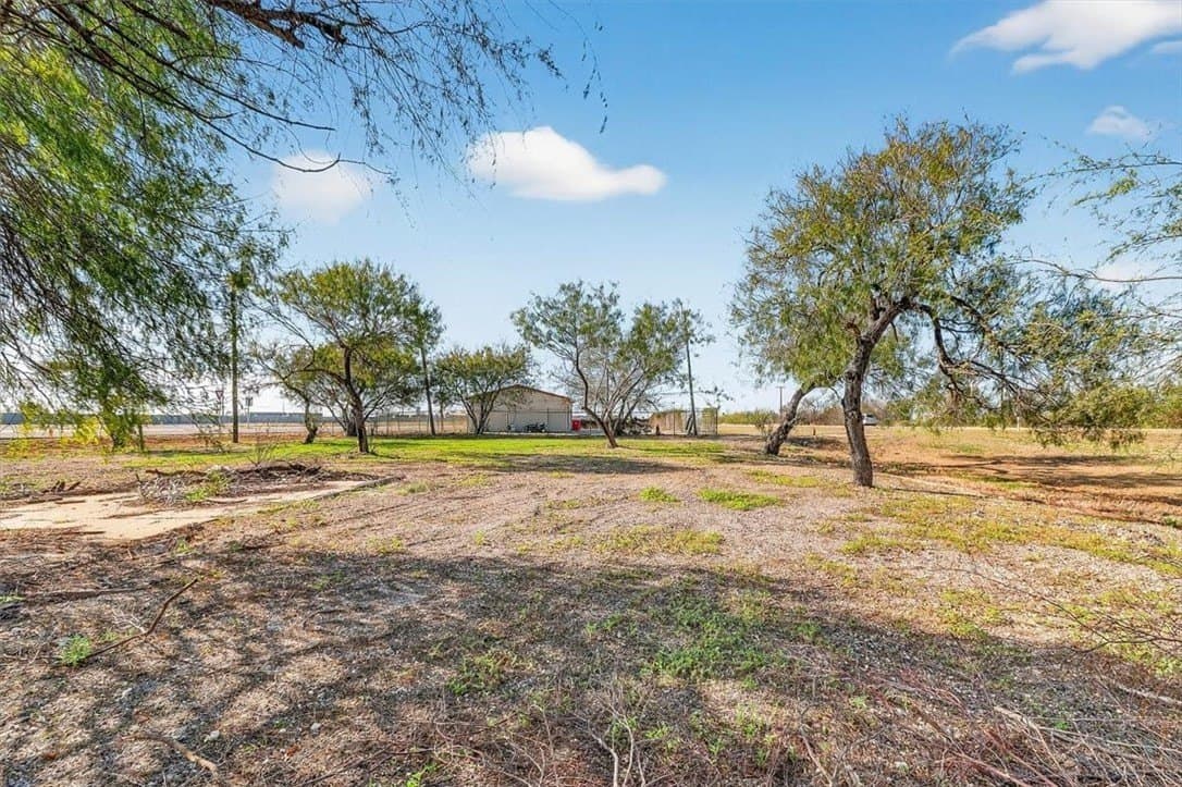 72,702 acres in Nueces County - photo 28