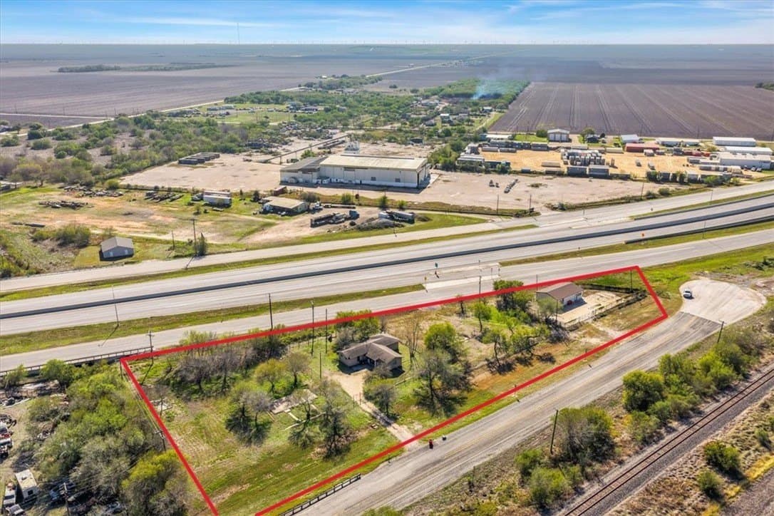 72,702 acres in Nueces County - photo 12