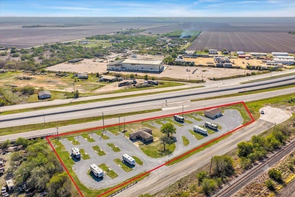 72,702 acres in Nueces County - photo 11
