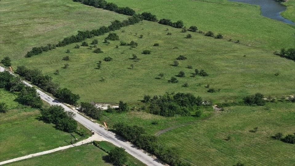 3.64 acres in Bell County gallery image 4