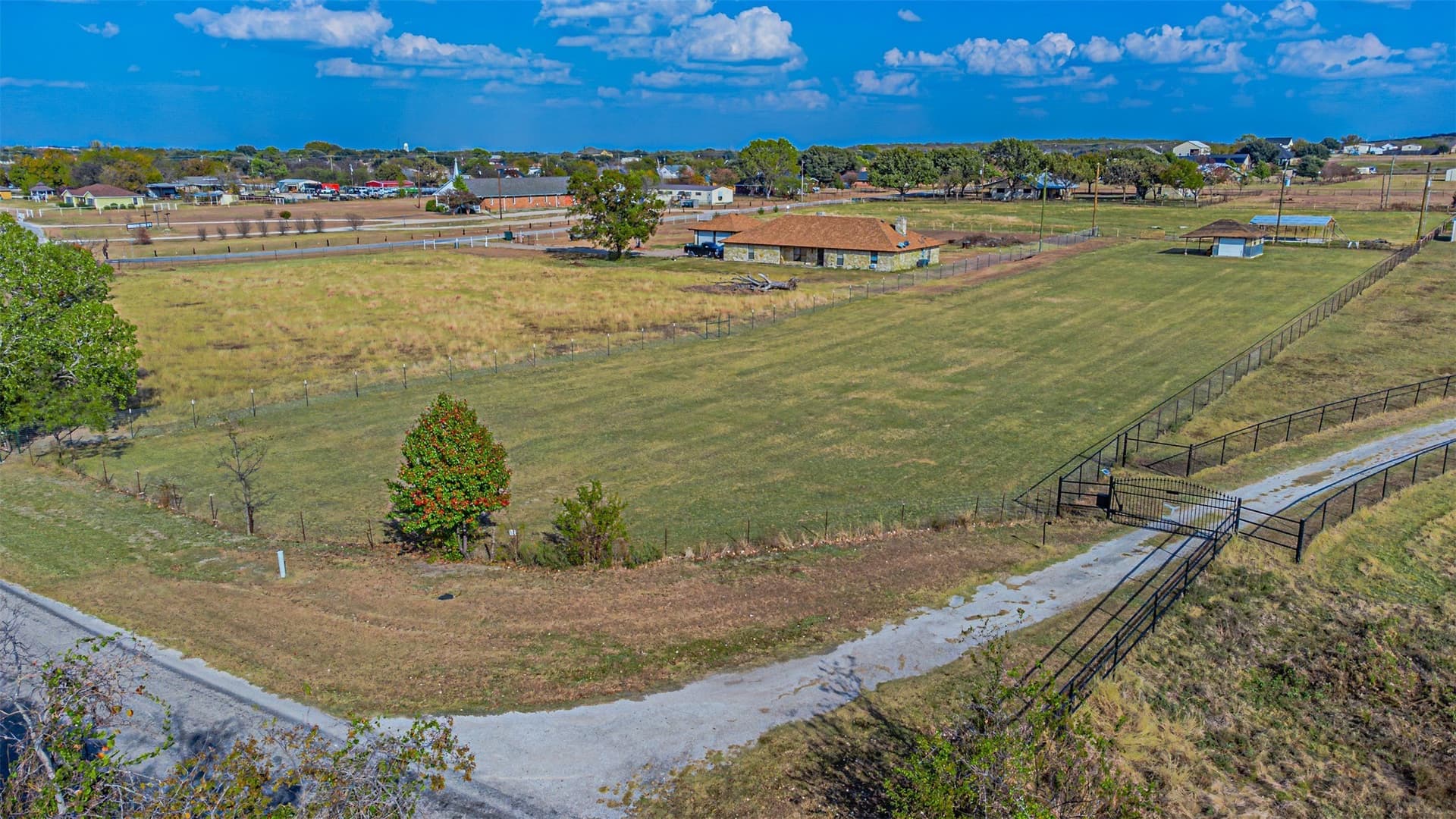 1.27 acres in Johnson County gallery image 4