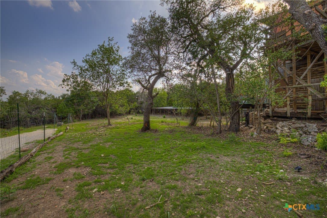 0.38 acres in Comal County gallery image 3