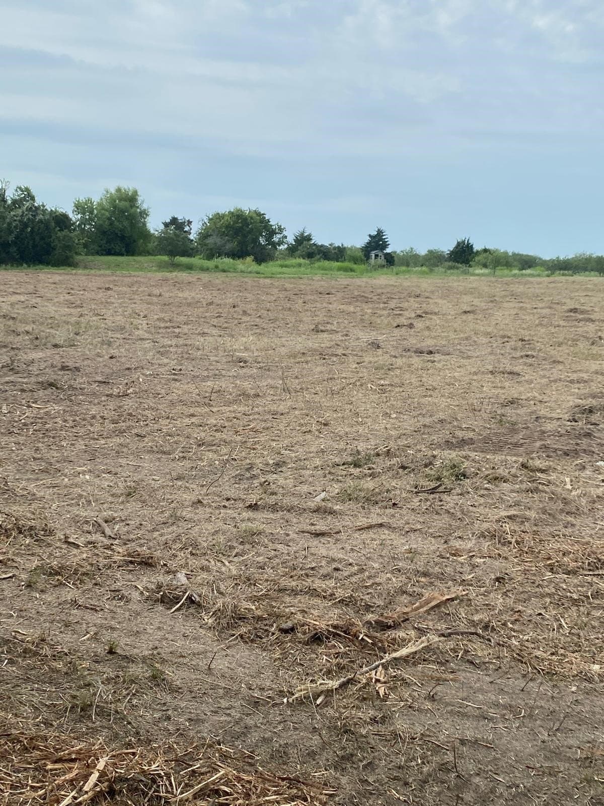 6.96 acres in Navarro County