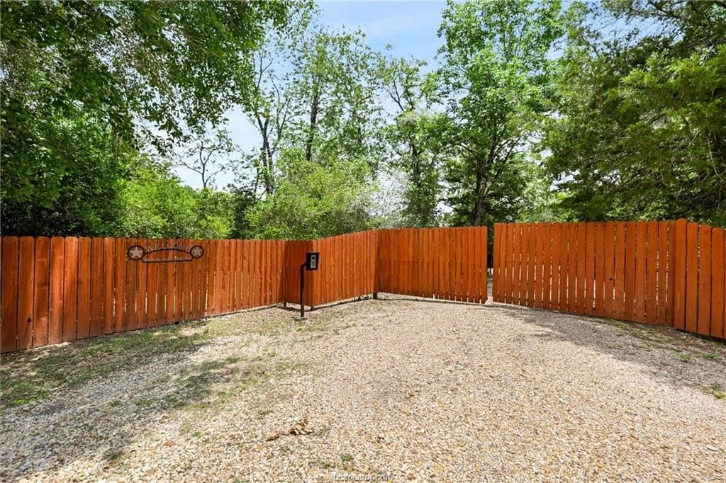 20 acres in Grimes County - photo 49