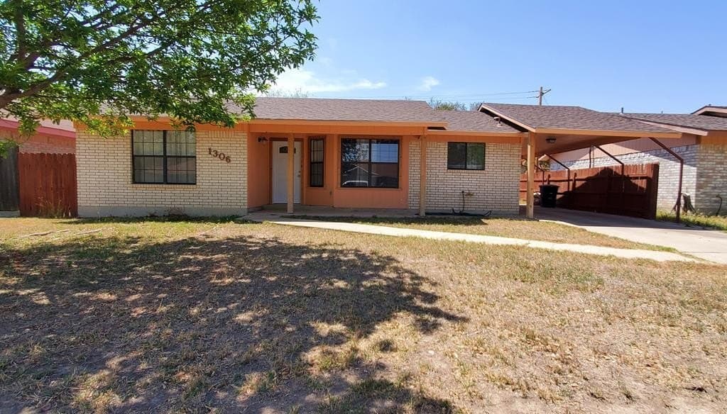 6,300 acres in Maverick County