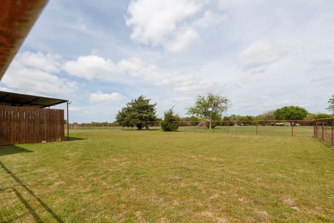 10.01 acres in Ellis County - photo 28