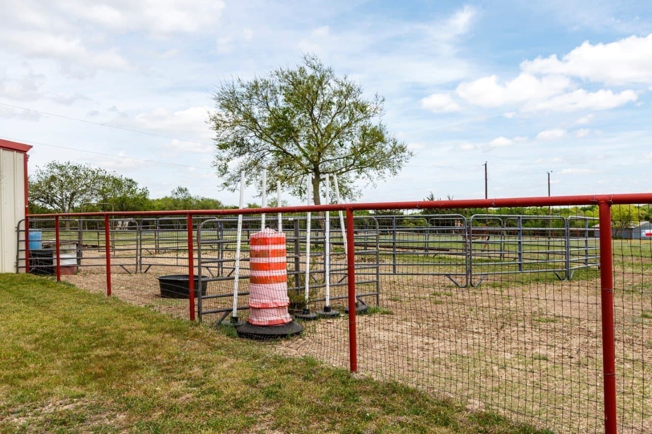 10.01 acres in Ellis County - photo 29