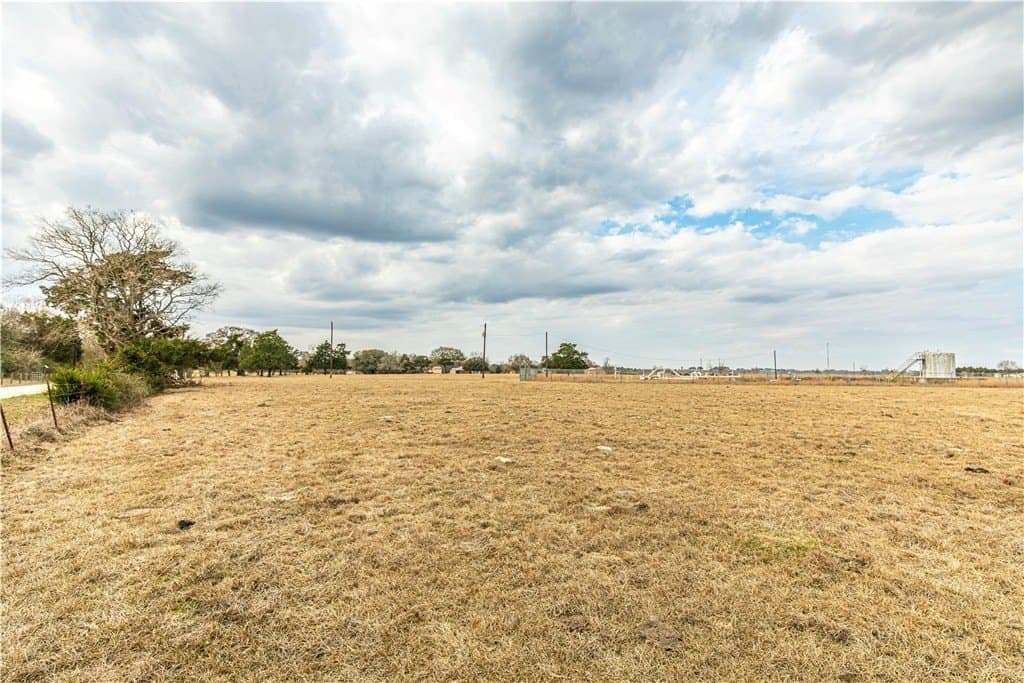 33.5 acres in AUSTIN County - photo 6