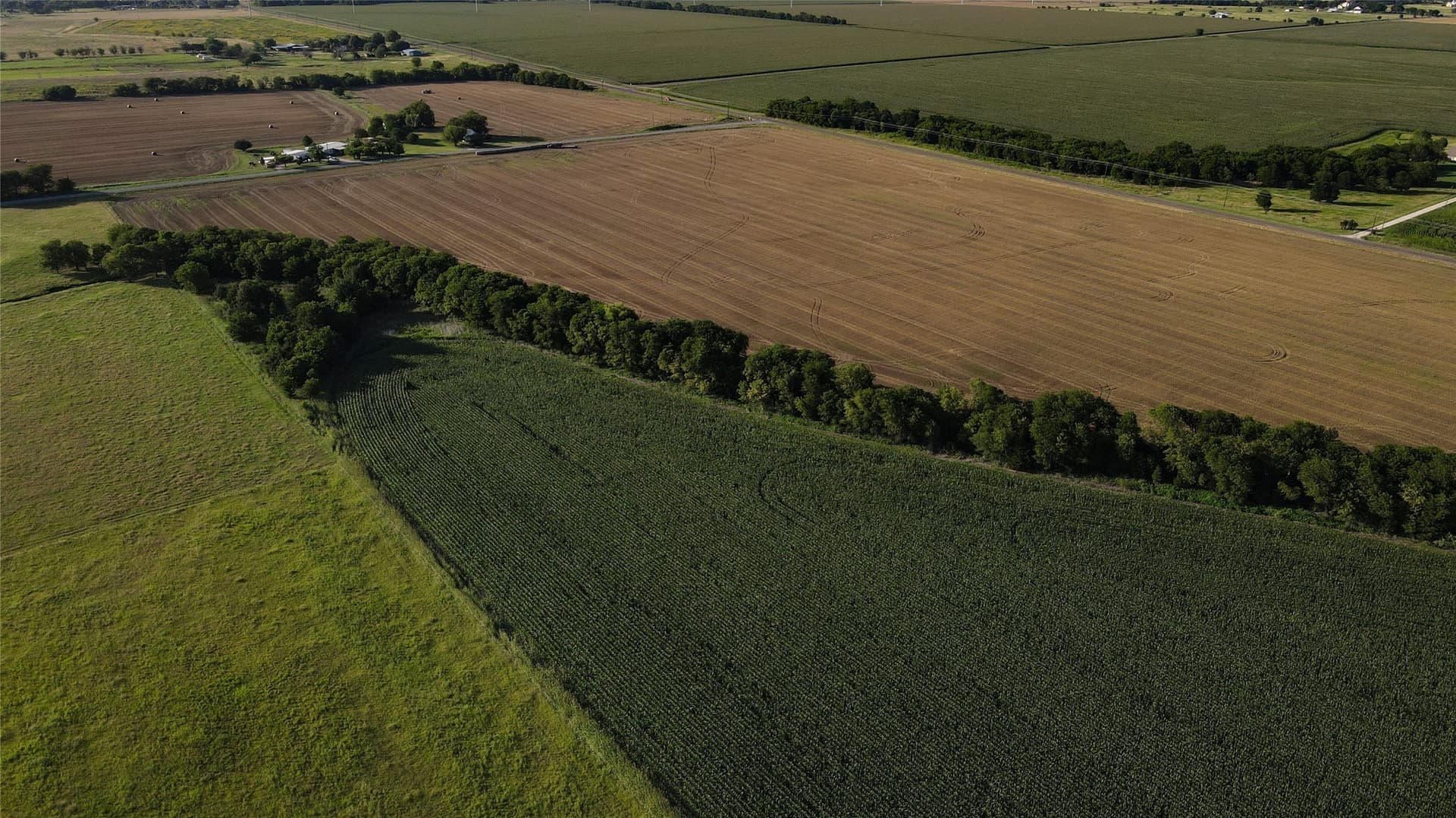 5 acres in McLennan County - photo 9
