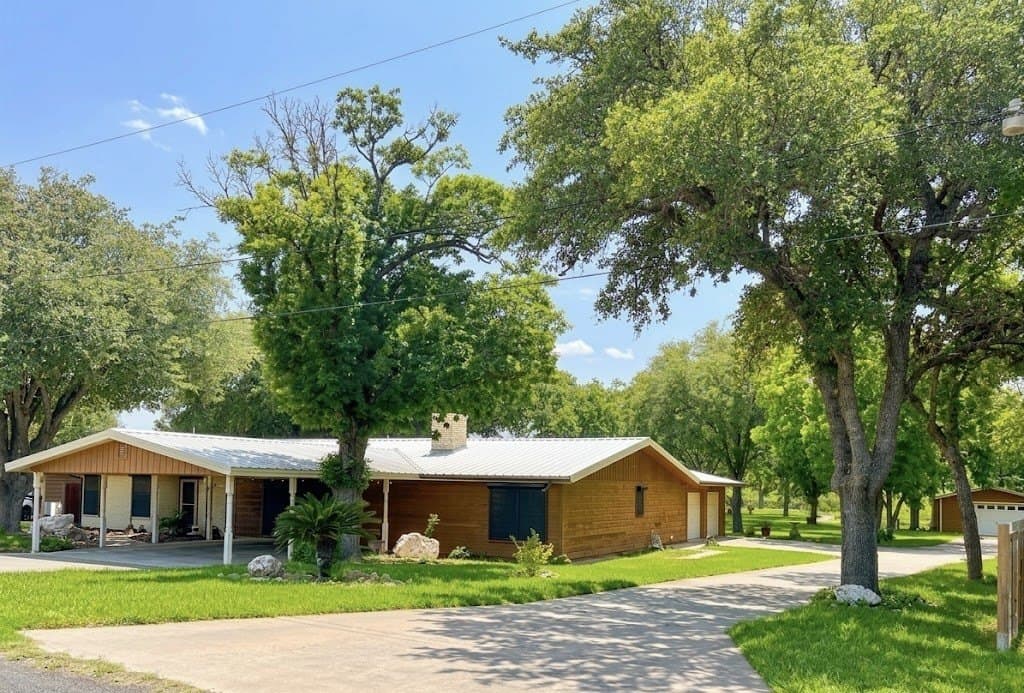 100,000 acres in Live Oak County