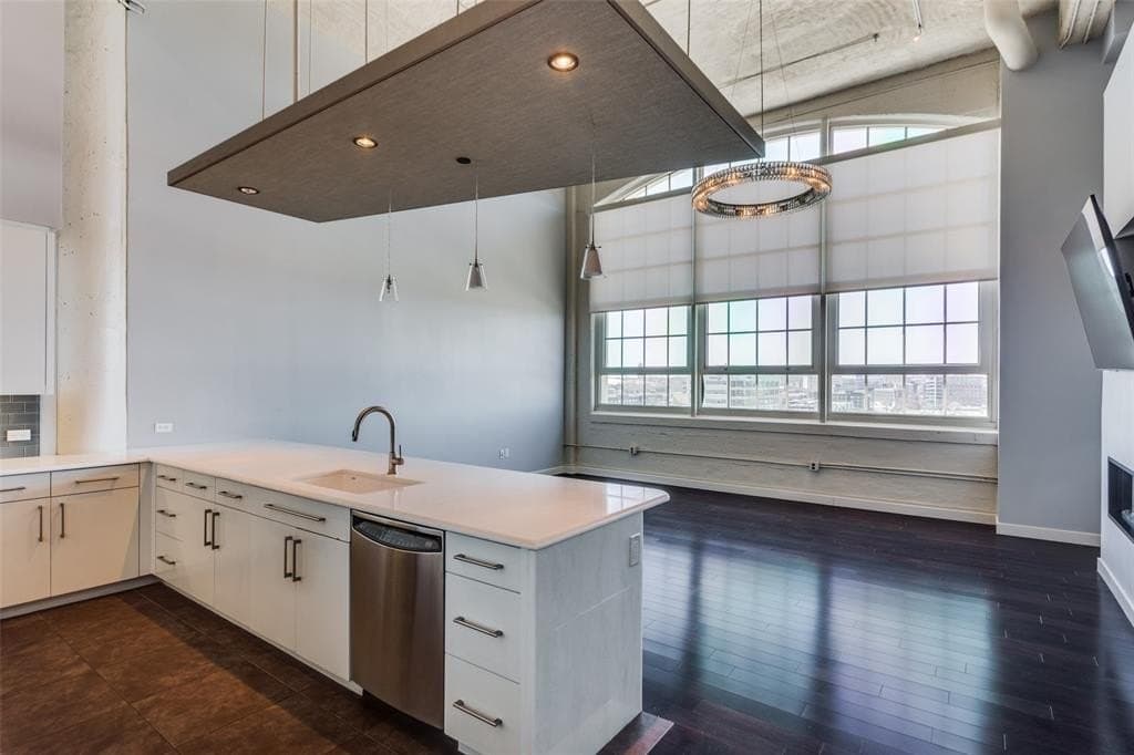 10.68 acres in Tarrant County gallery image 2