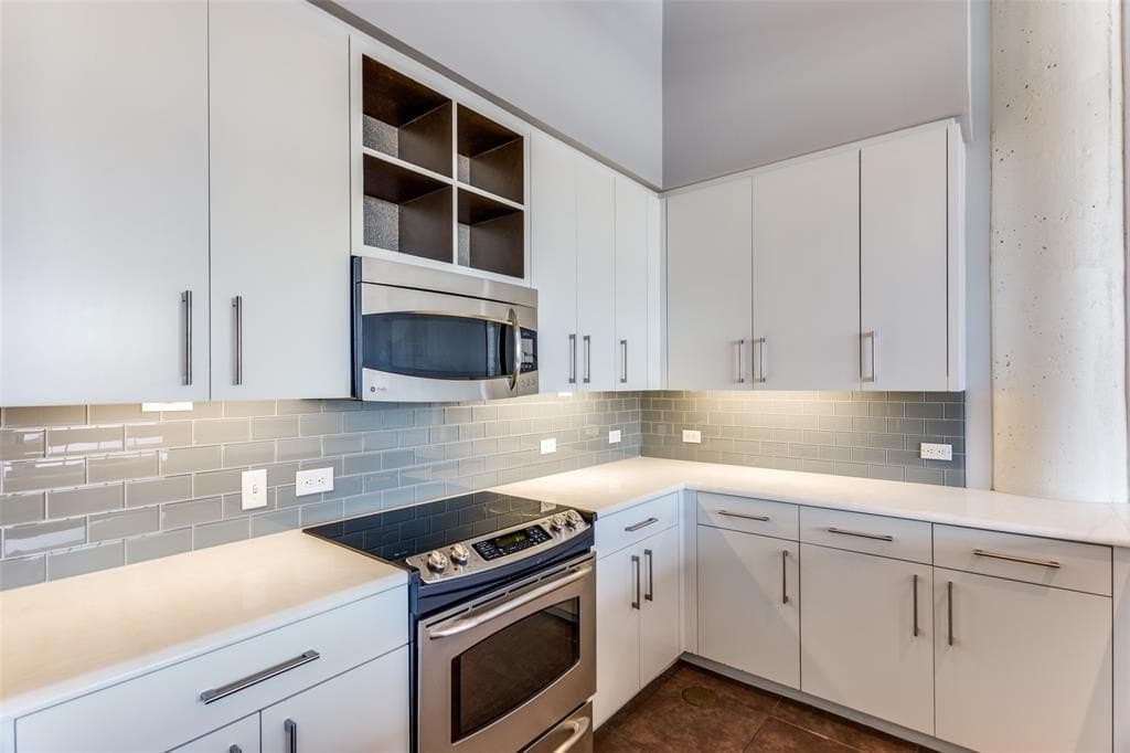 10.68 acres in Tarrant County gallery image 3