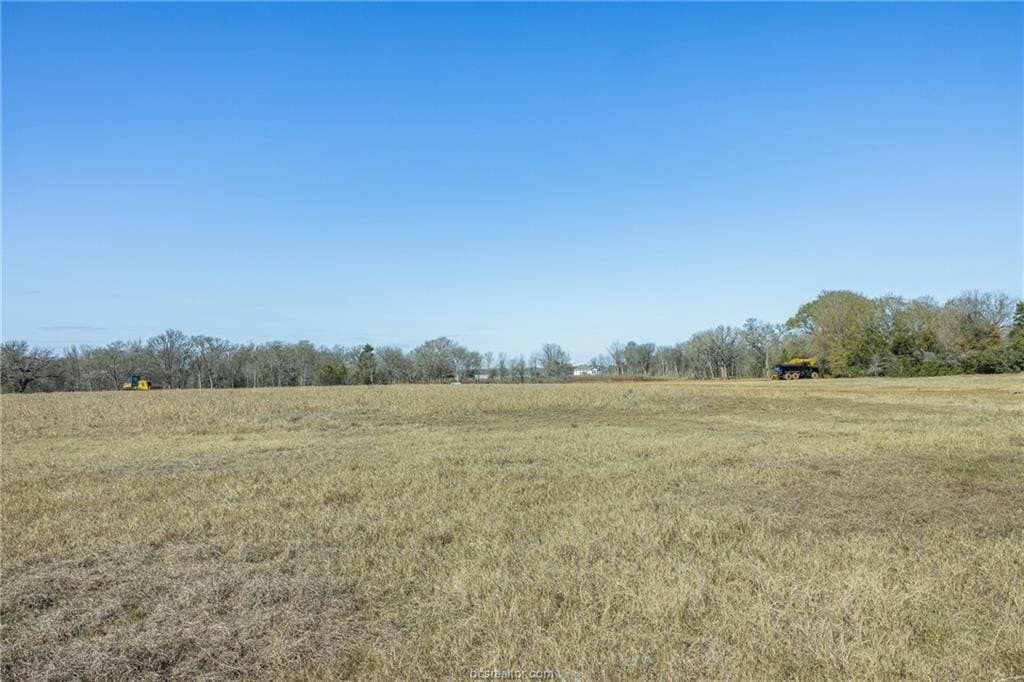 1.01 acres in Burleson County - photo 8