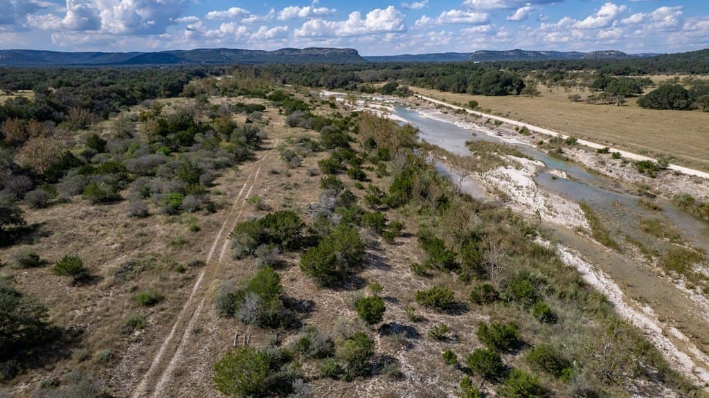 35.71 acres in Edwards County - photo 38