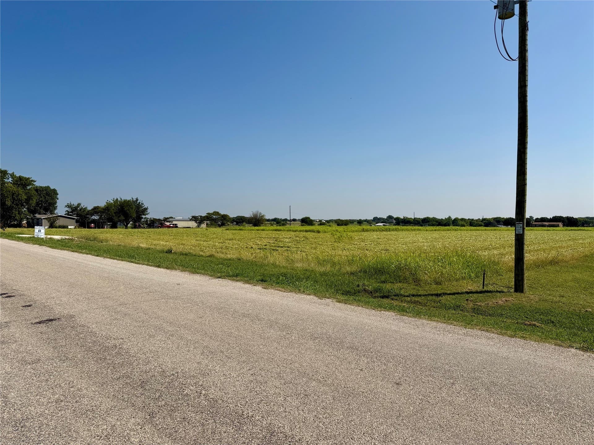1.89 acres in Johnson County gallery image 4