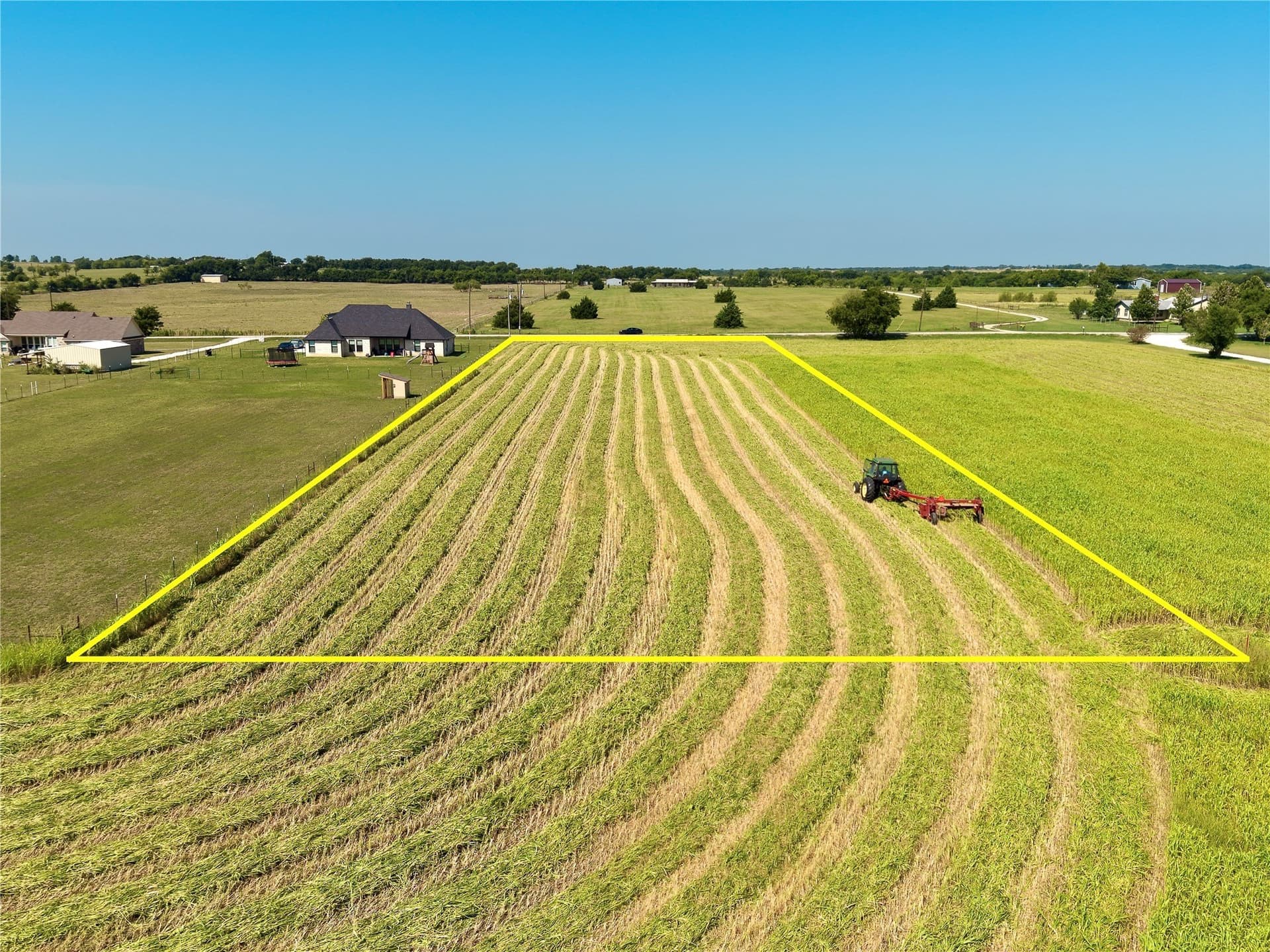 1.89 acres in Johnson County gallery image 2