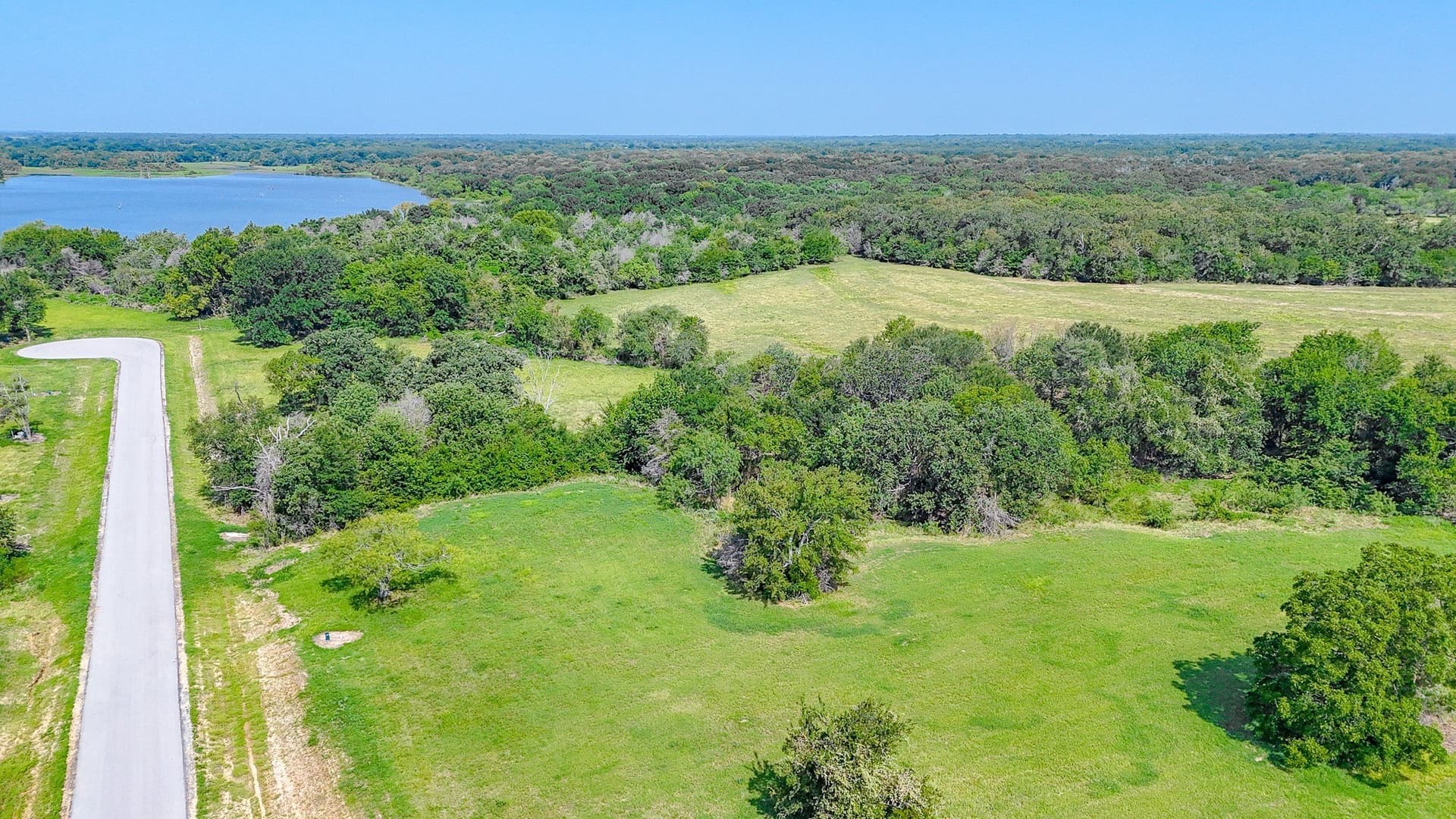 1.21 acres in Navarro County - photo 12